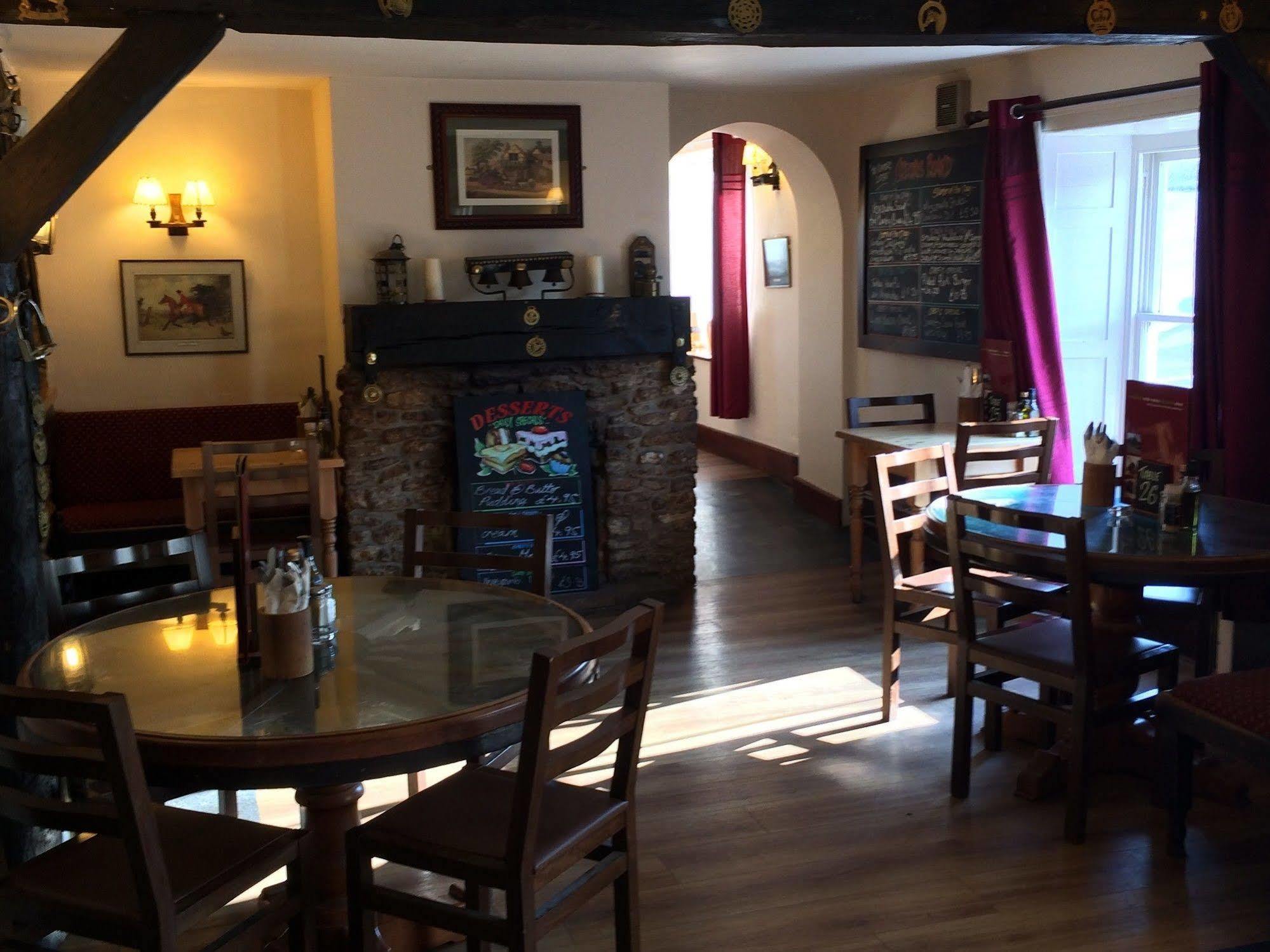 Hunters Lodge Inn วินแคนตัน ภายนอก รูปภาพ