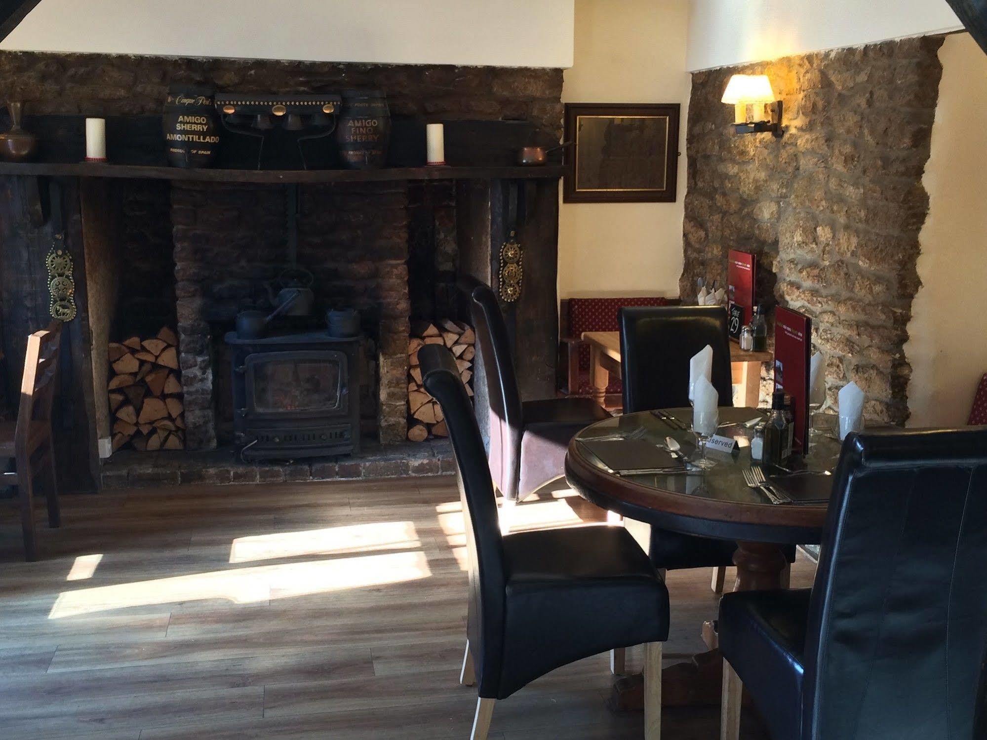 Hunters Lodge Inn วินแคนตัน ภายนอก รูปภาพ